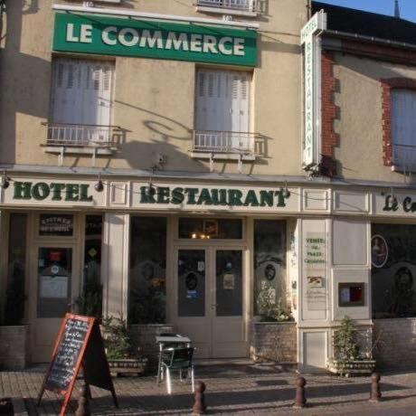 Hotel Le Commerce Bellegarde-du-Loiret Luaran gambar